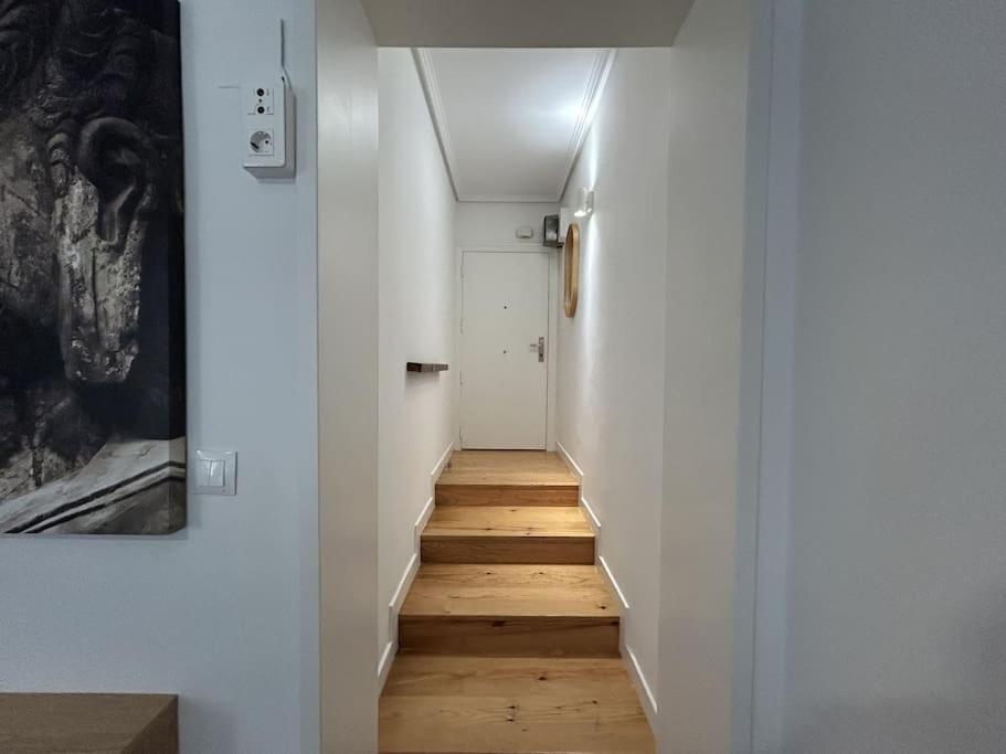 Deusto Apartment Bilbao Bagian luar foto
