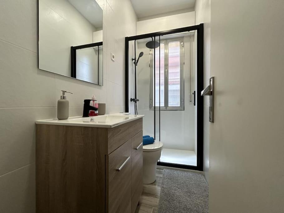 Deusto Apartment Bilbao Bagian luar foto